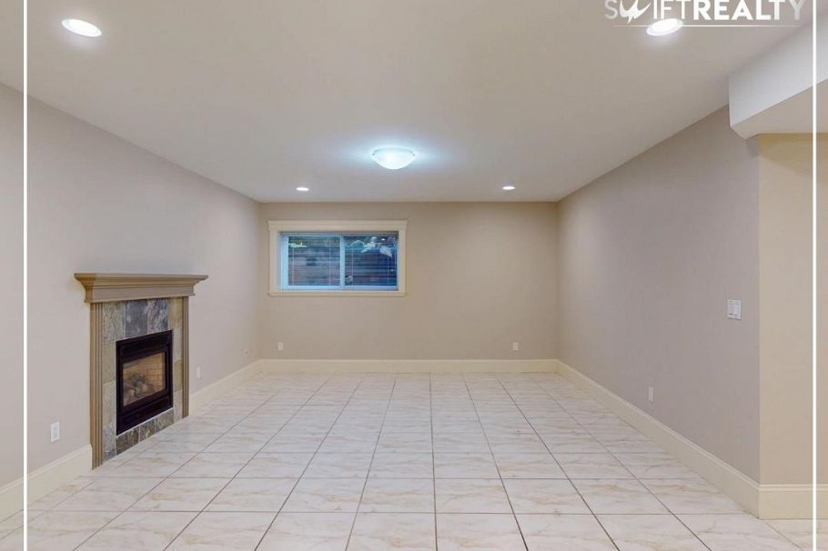 BSMT 843 CANYON BOULEVARD, North Vancouver BC V7R 2J7 North Vancouver, BC - 2