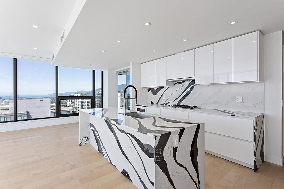 1602 135 E 13th Street North Vancouver, BC - 12