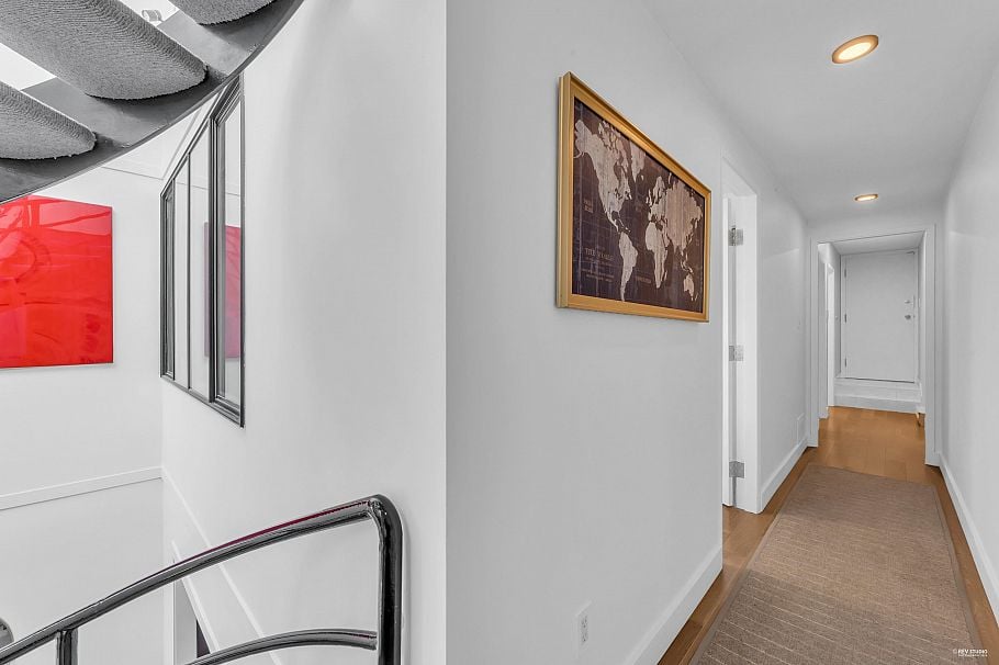 2243 Oak Street Vancouver, BC - 20