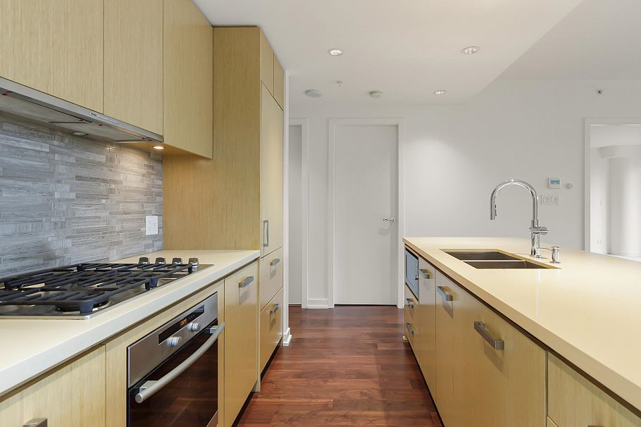 305 5955 Balsam Street Vancouver, BC - 20