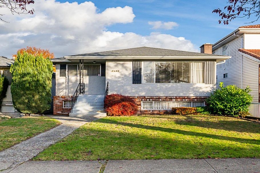 5406 Ross Street Vancouver, BC - 1