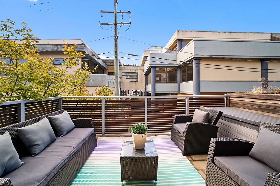 7 2188 W 8th Avenue Vancouver, BC - 24