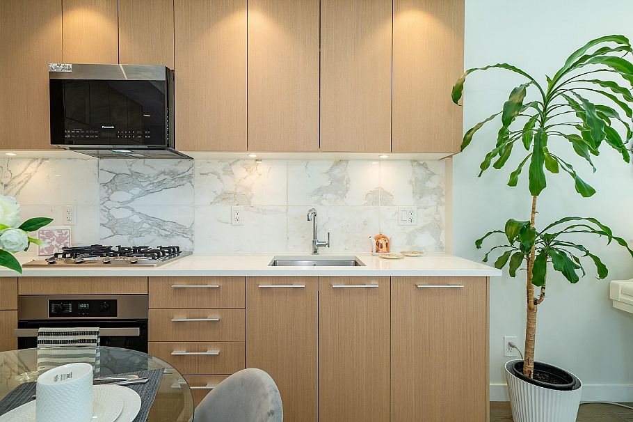 101 5608 Berton Avenue Vancouver, BC - 9