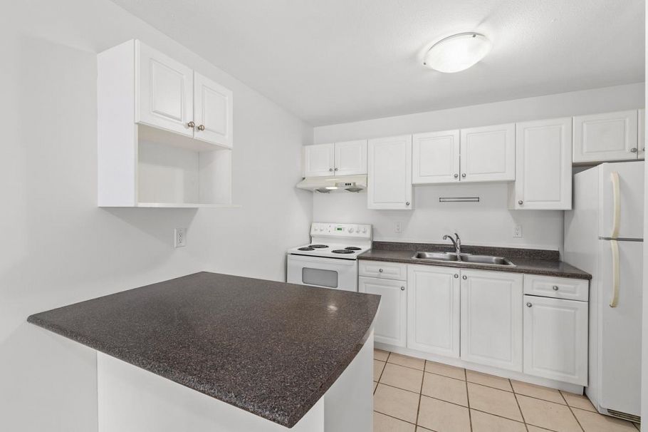 215 808 8th Avenue Vancouver, BC - 10