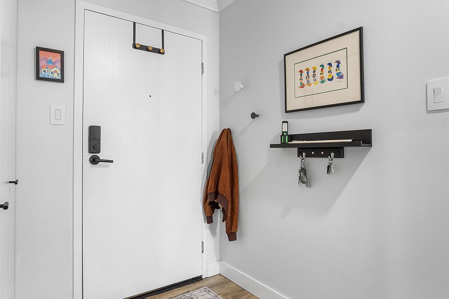 306 134 W 20th Street North Vancouver, BC - 21