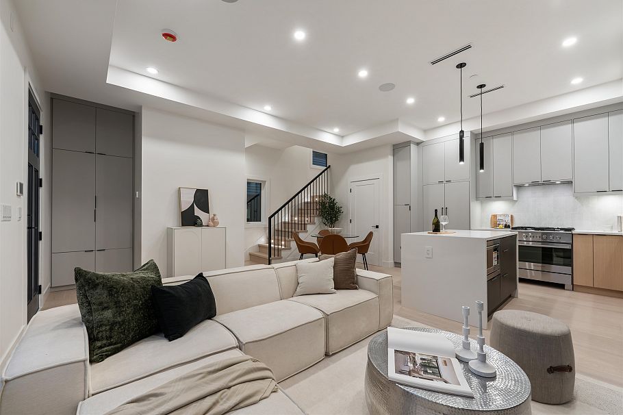 1 1259 Renfrew Street Vancouver, BC - 2