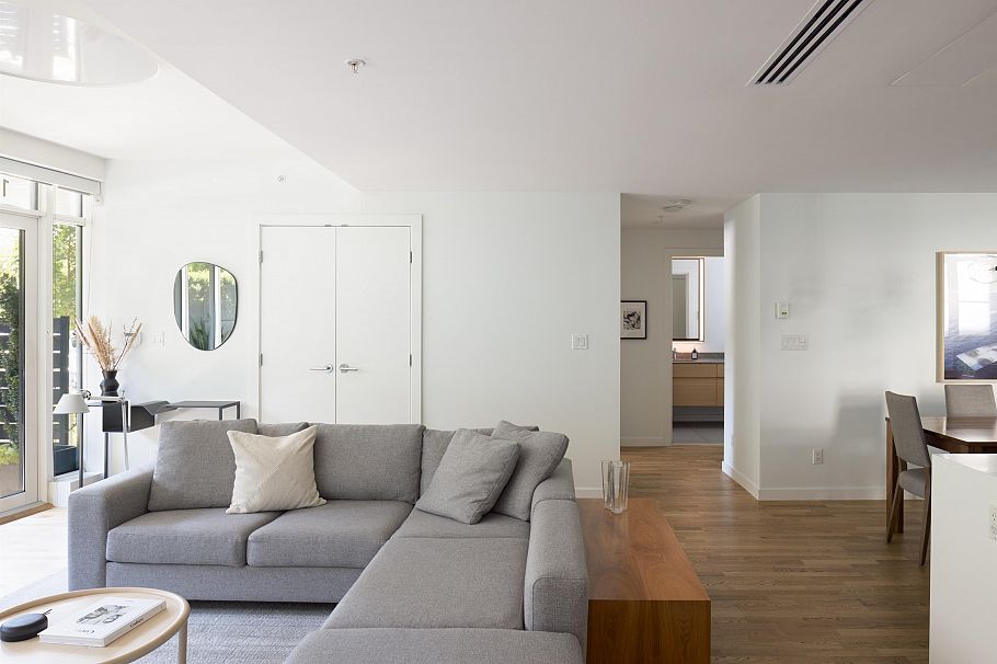 1553 W 8th Avenue Vancouver, BC - 15