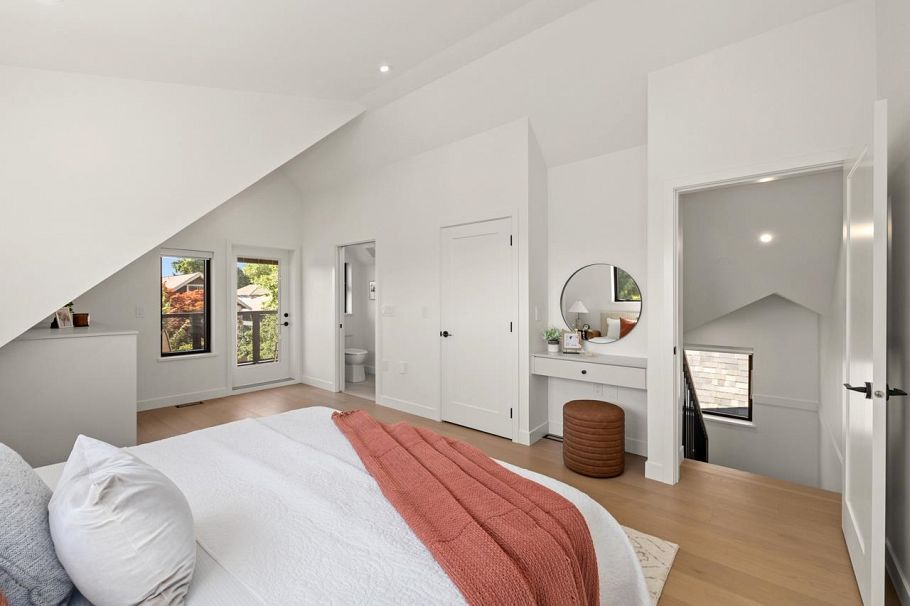 1 2247 Parker Street Vancouver, BC - 28