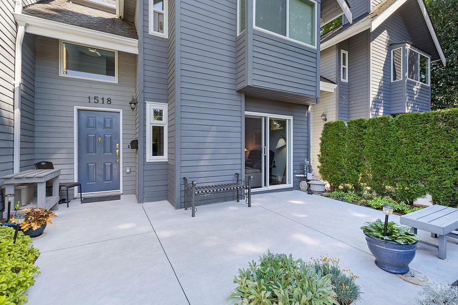 1518 Mahon Avenue North Vancouver, BC - 2