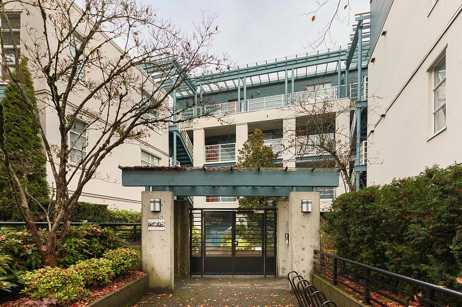 204 2575 W 4th Avenue Vancouver, BC - 21