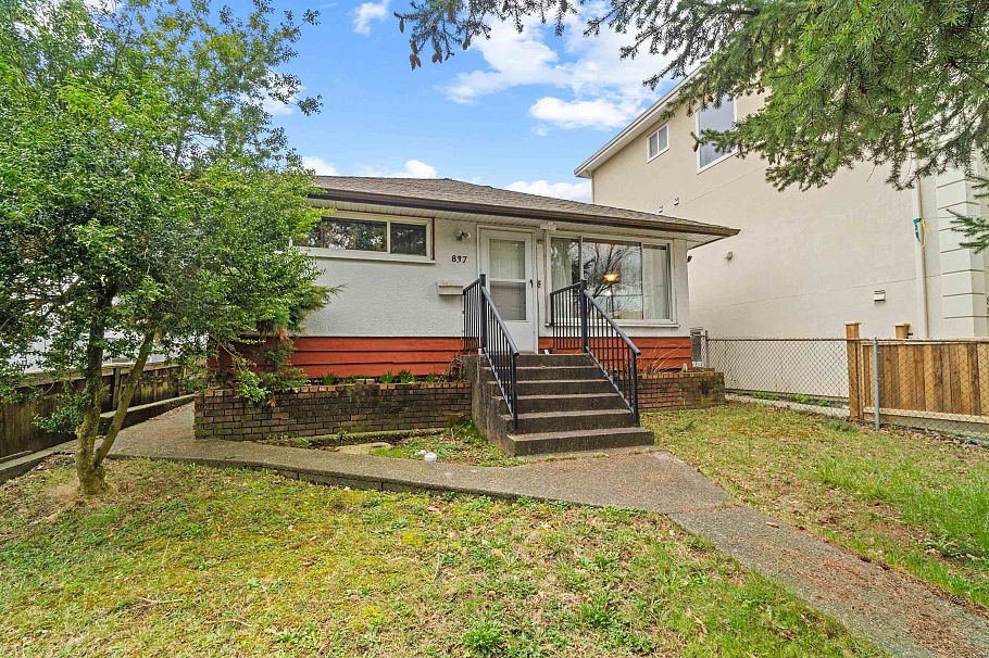 837 Windermere Street Vancouver, BC - 17