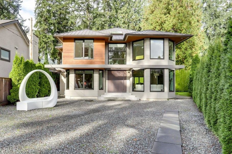4577 Capilano Road North Vancouver, BC - 36