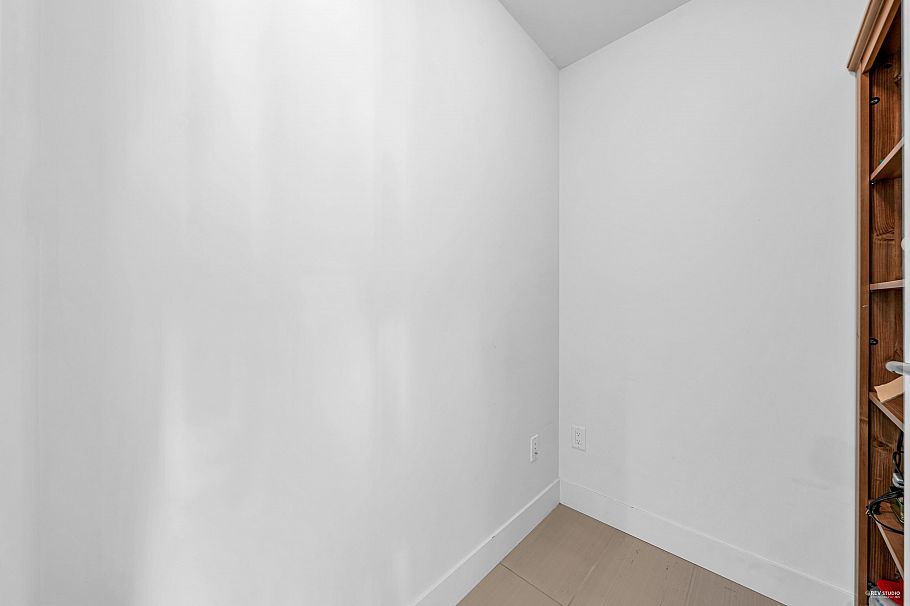 1002 565 Smithe Street Vancouver, BC - 17