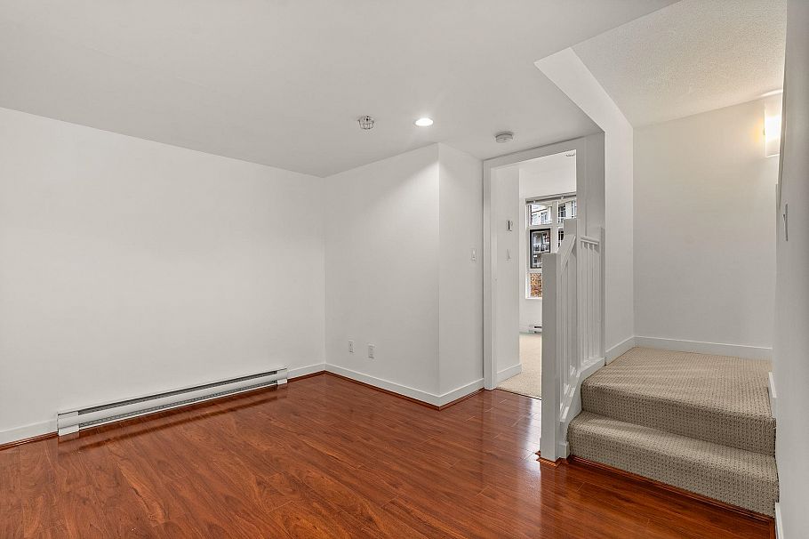 1468 Cedar Cottage Mews Vancouver, BC - 15