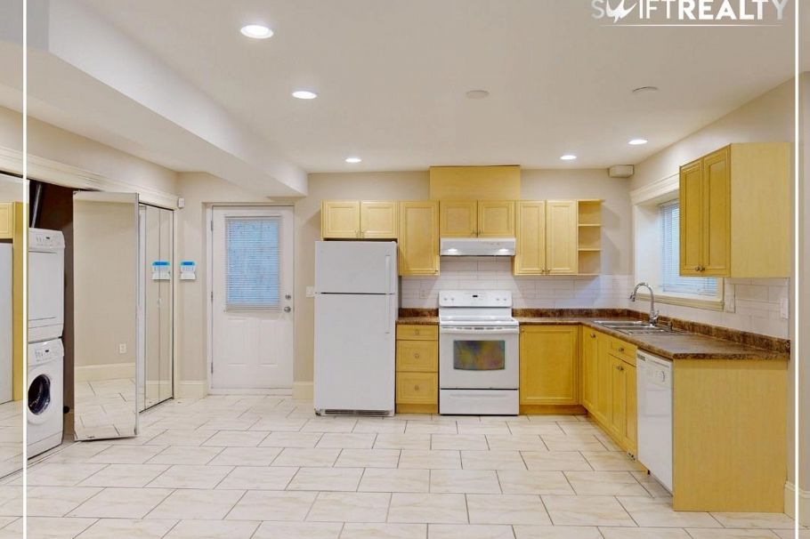 BSMT 843 CANYON BOULEVARD, North Vancouver BC V7R 2J7 North Vancouver, BC - 3