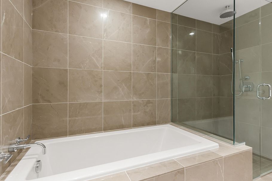 305 5955 Balsam Street Vancouver, BC - 28