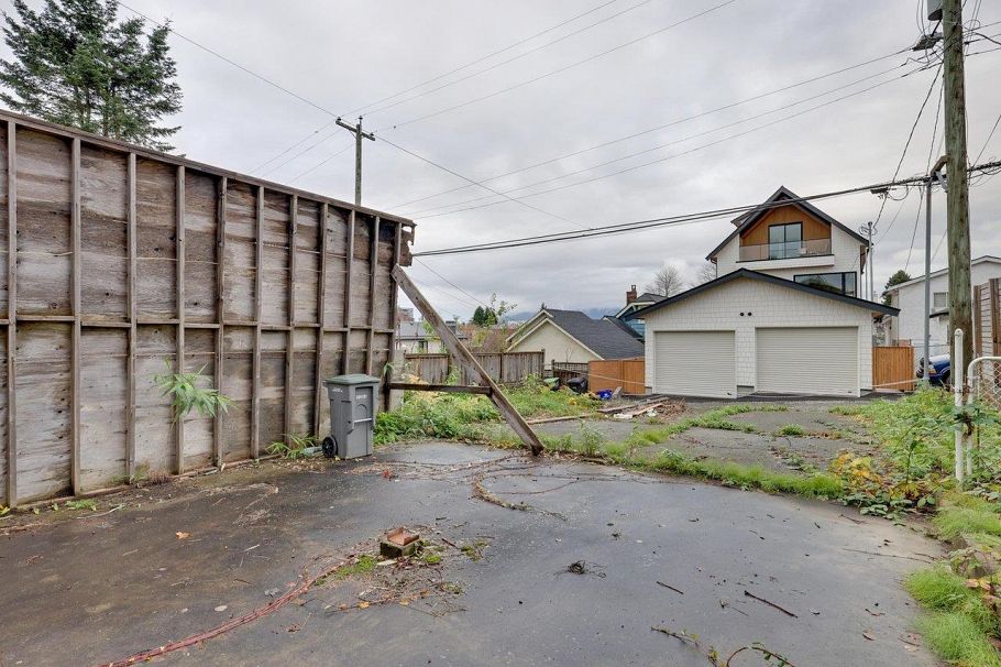 311 E 38th Avenue Vancouver, BC - 15