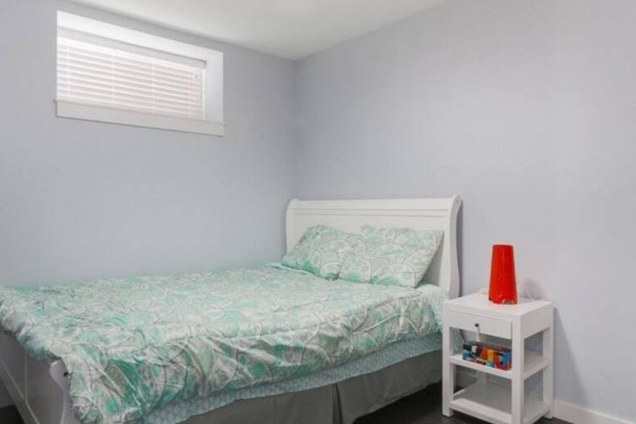 4666 Earles Street Vancouver, BC - 21