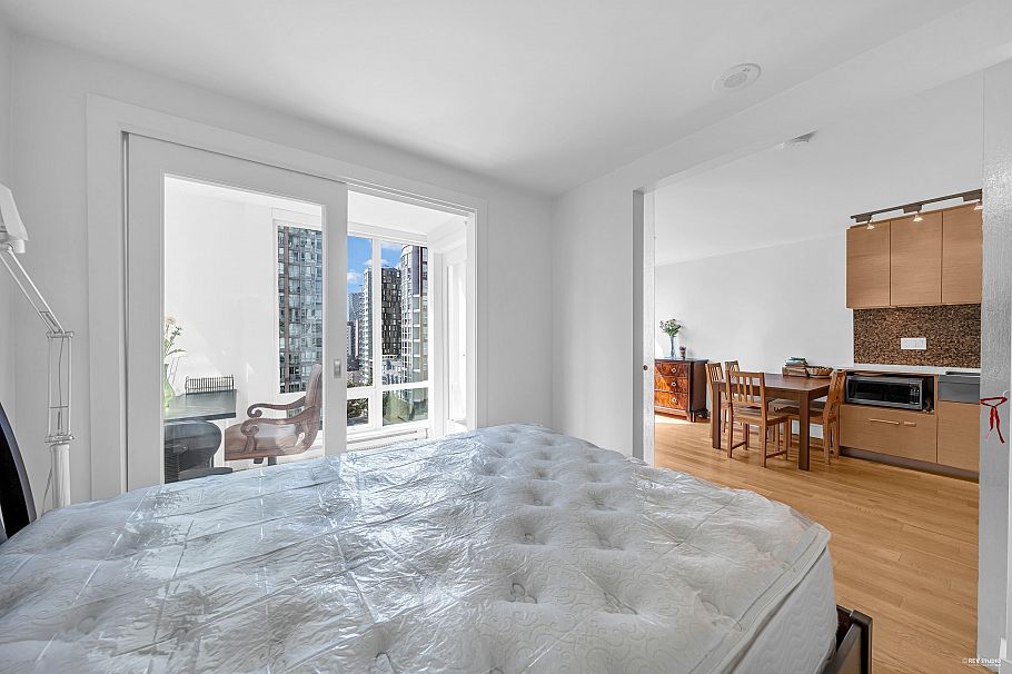 1002 565 Smithe Street Vancouver, BC - 5