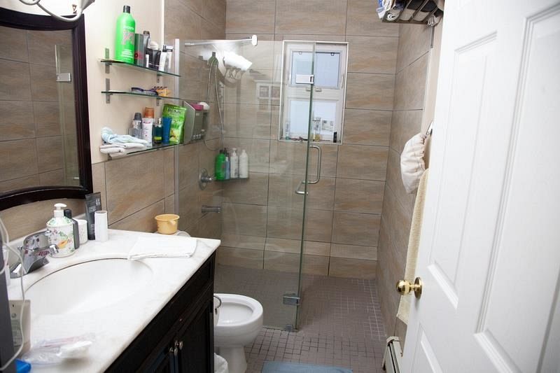 2038 E 40th Avenue Vancouver, BC - 11