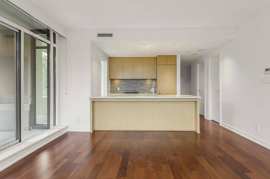 305 5955 Balsam Street Vancouver, BC - 11