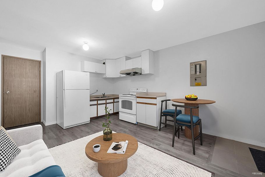 3529 Napier Street Vancouver, BC - 23