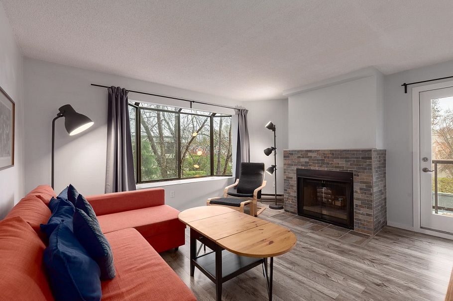 306 1775 W 10th Avenue Vancouver, BC - 2