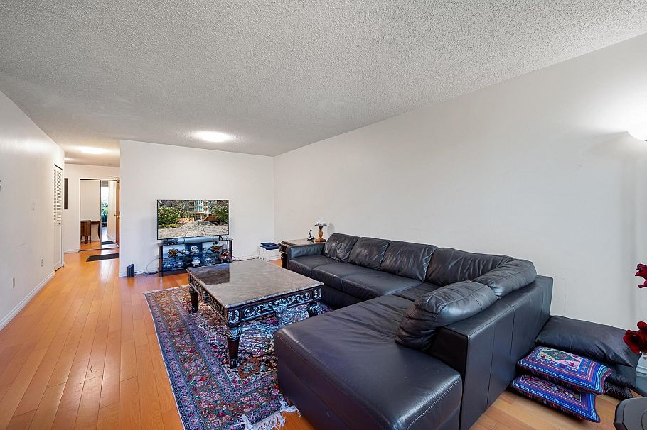 203 1845 Robson Street Vancouver, BC - 9