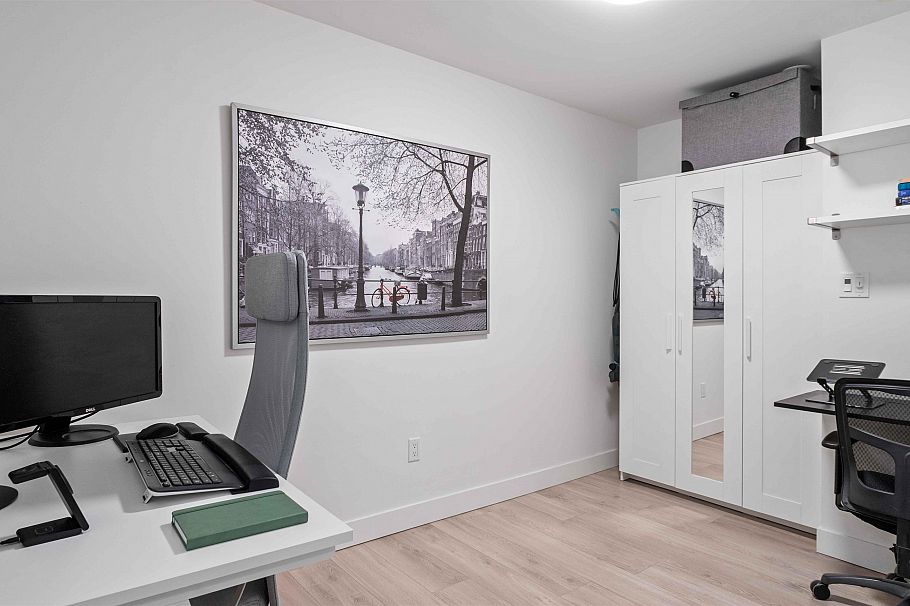 318 1345 W 15th Avenue Vancouver, BC - 16