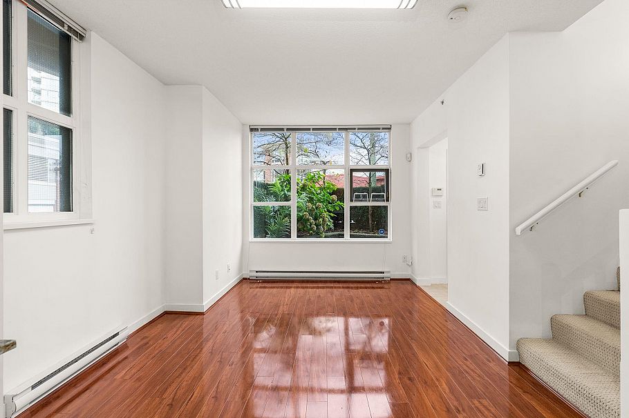 1468 Cedar Cottage Mews Vancouver, BC - 4