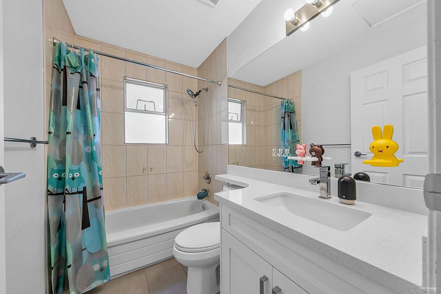 3529 Napier Street Vancouver, BC - 21