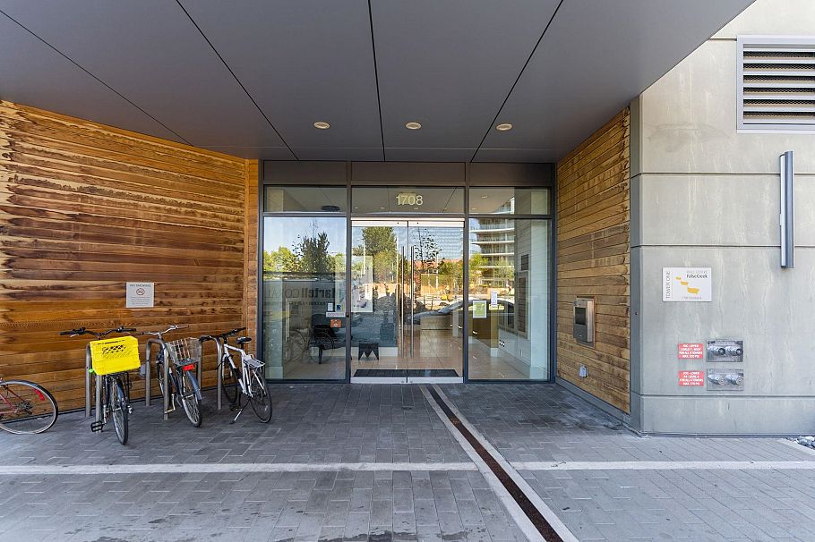 605 1708 Columbia Street Vancouver, BC - 6