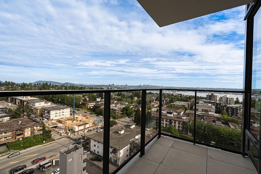 1309 135 E 13th Street North Vancouver, BC - 24