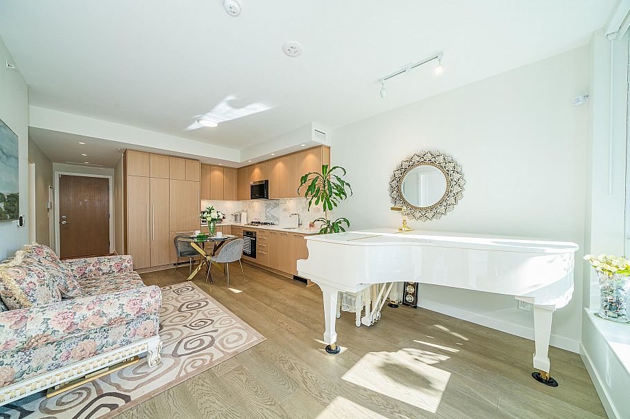 101 5608 Berton Avenue Vancouver, BC - 4