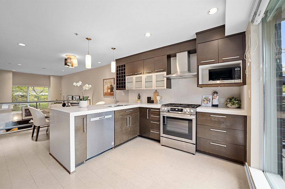 7 2188 W 8th Avenue Vancouver, BC - 9