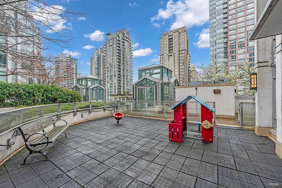1002 565 Smithe Street Vancouver, BC - 21
