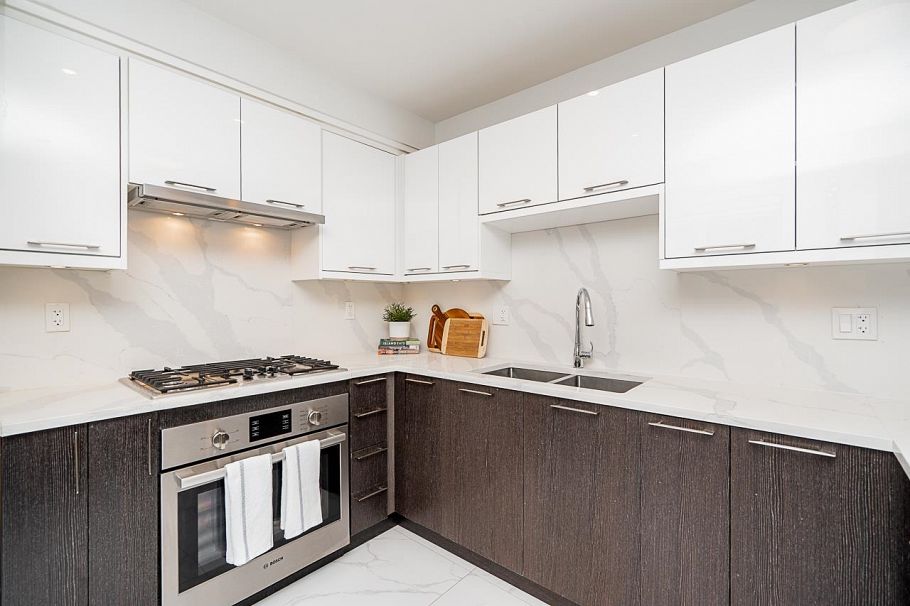 1505 W 60th Avenue Vancouver, BC - 13