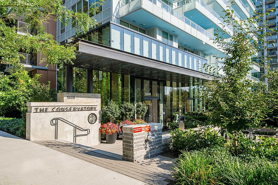 101 5608 Berton Avenue Vancouver, BC - 27