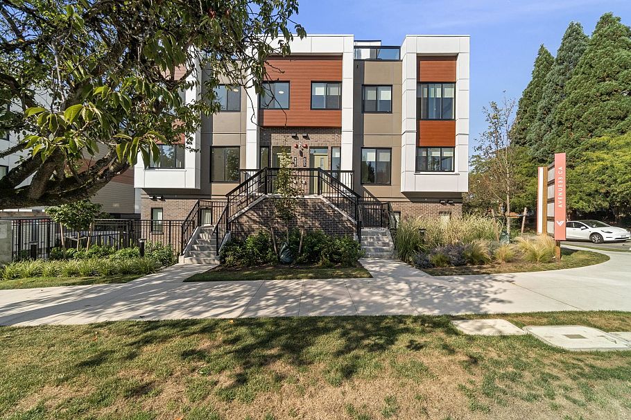 807 W 33rd Avenue Vancouver, BC - 5