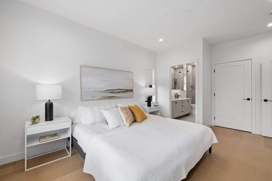 2 2247 Parker Street Vancouver, BC - 15