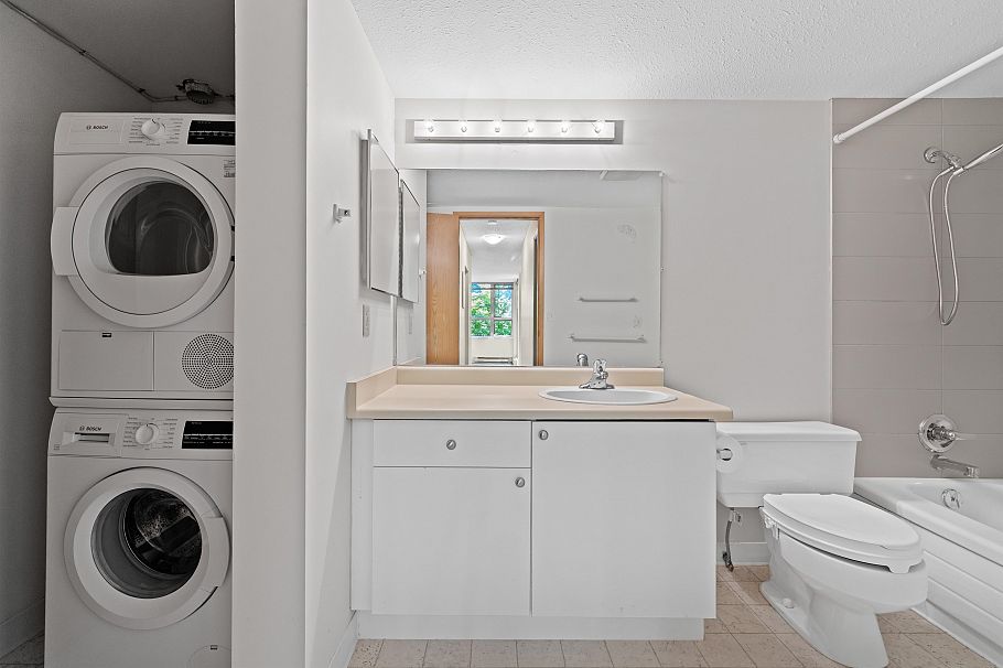 301 1406 Harwood Street Vancouver, BC - 16