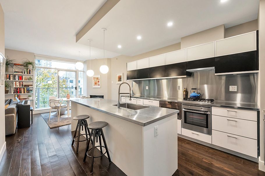 305 535 Smithe Street Vancouver, BC - 5