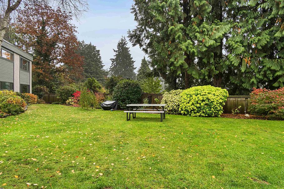 1253 Plateau Drive North Vancouver, BC - 23