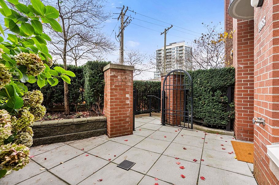 1468 Cedar Cottage Mews Vancouver, BC - 33