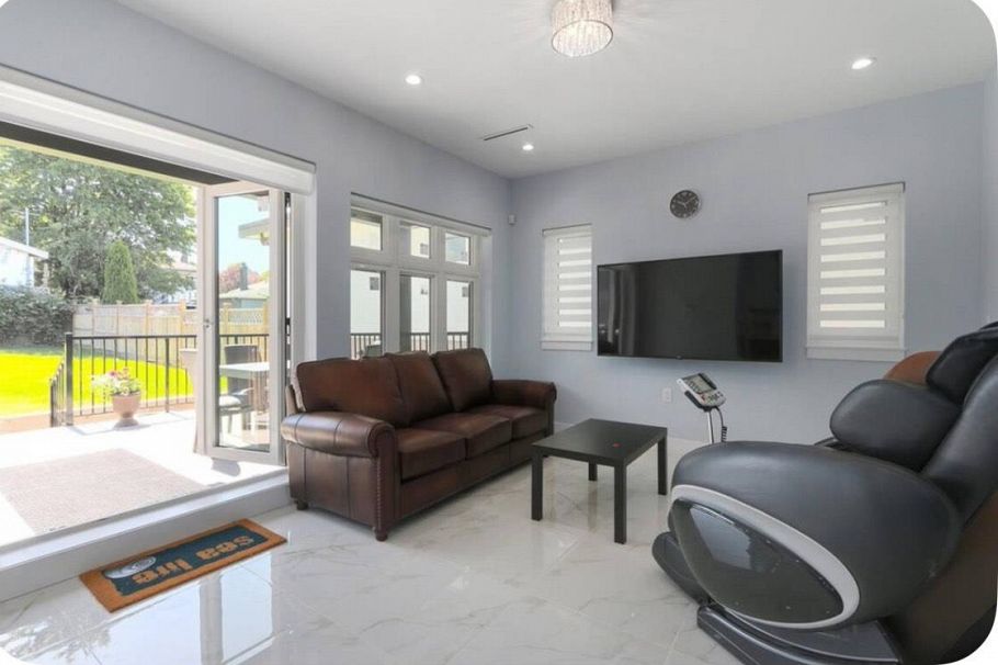 4666 Earles Street Vancouver, BC - 6