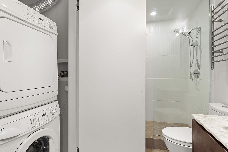 305 5955 Balsam Street Vancouver, BC - 36