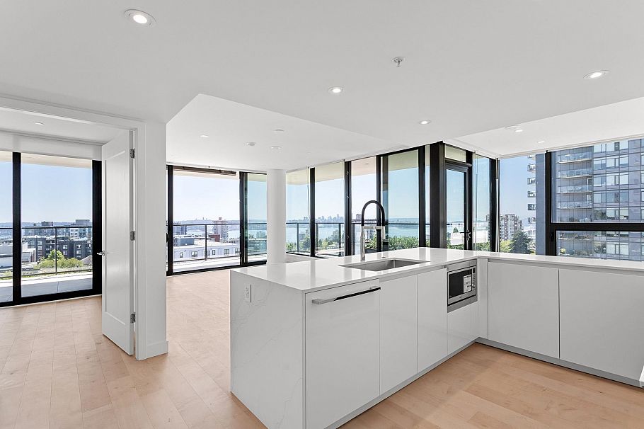 703 135 E 13th Street North Vancouver, BC - 4