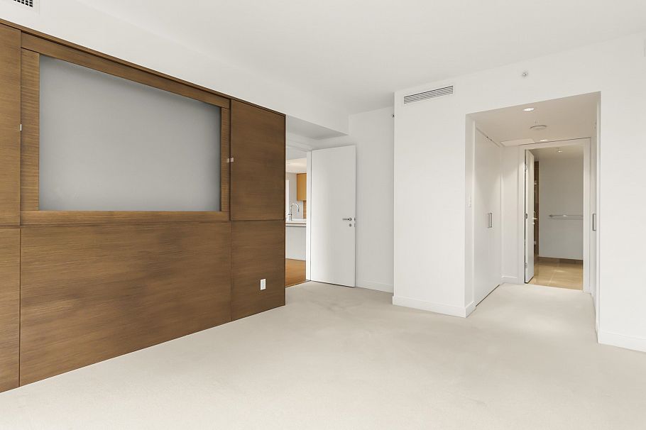 305 5955 Balsam Street Vancouver, BC - 25