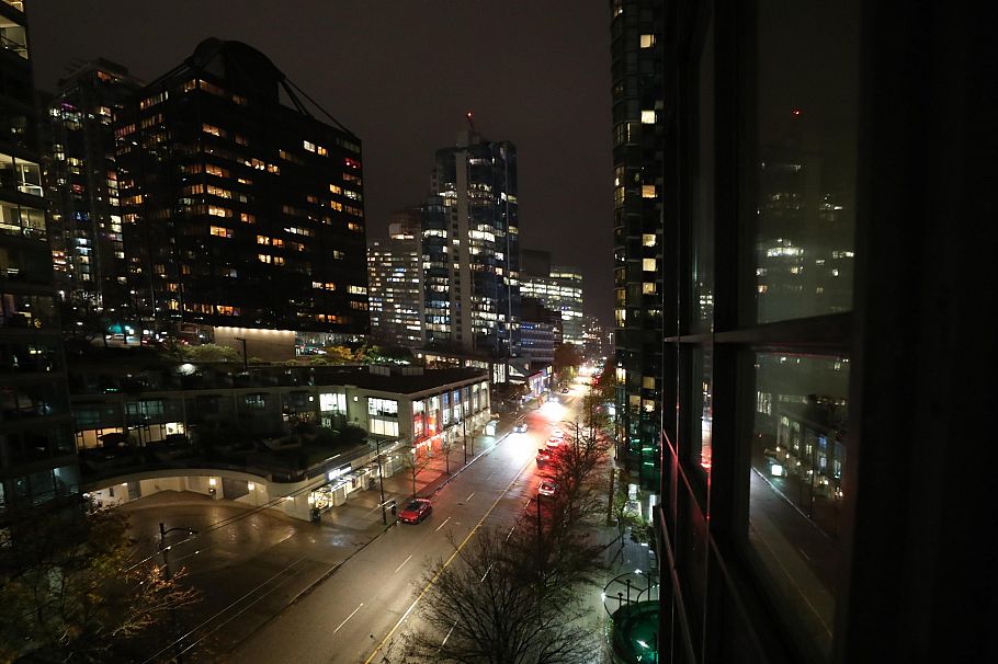 807 555 Jervis Street Vancouver, BC - 9