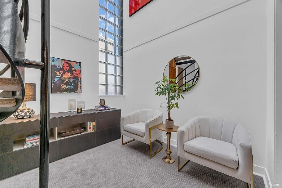 2243 Oak Street Vancouver, BC - 18